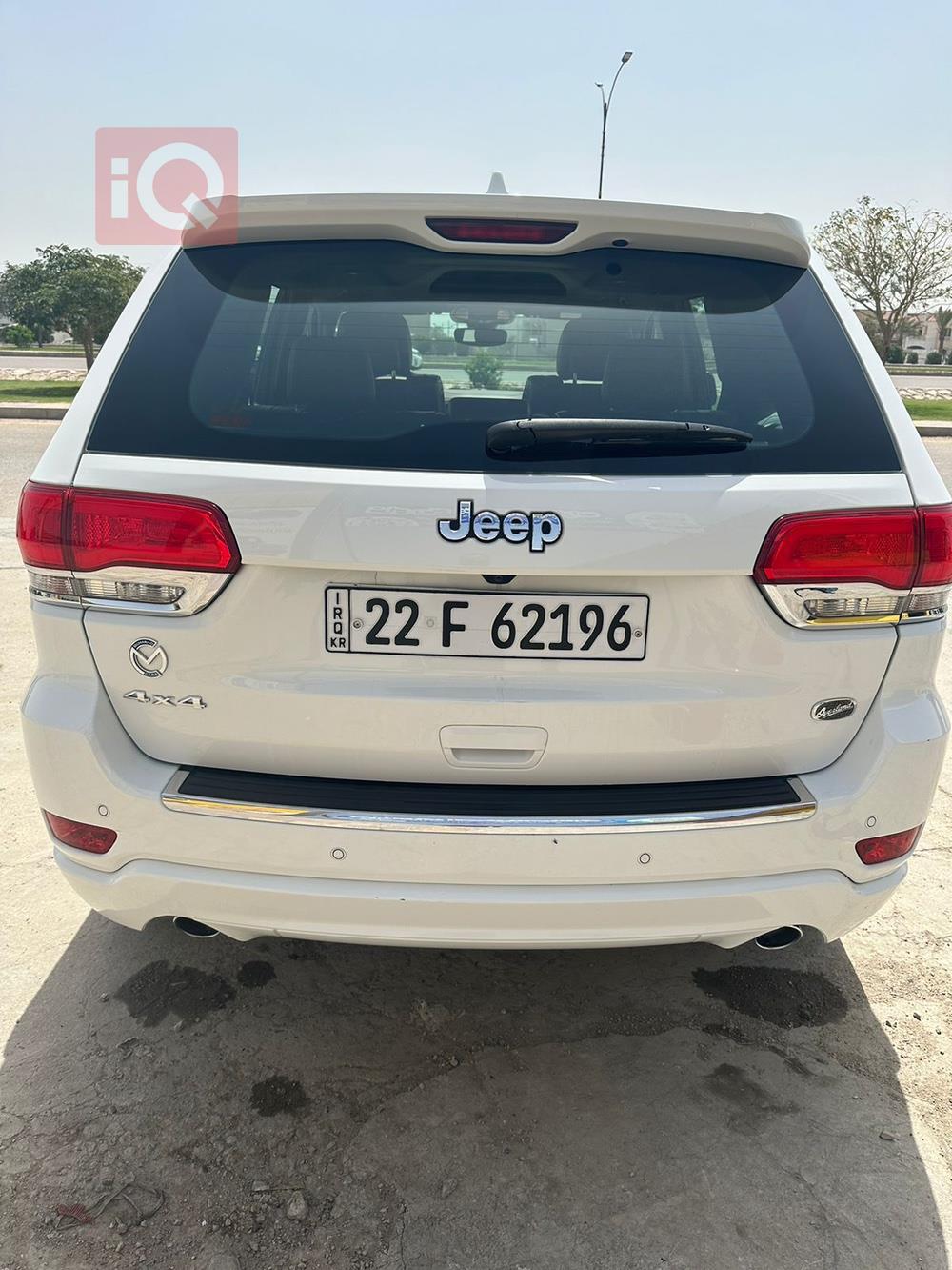 جیپ گراند شیرۆکی